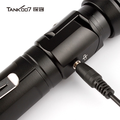 TANK007探客KC70吸磁轉角執(zhí)勤維修巡檢XM-L2LED工作手電筒